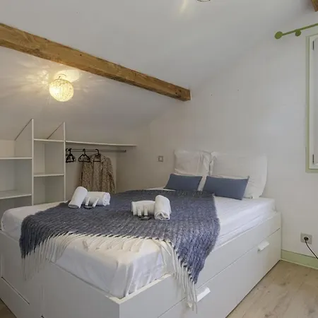 Vakantiehuis Wonderful House With Pool And Jacuzzi - - Welkeys *